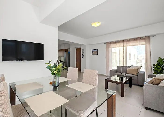 Downtown 2 Bedroom Penthouse Appartamento