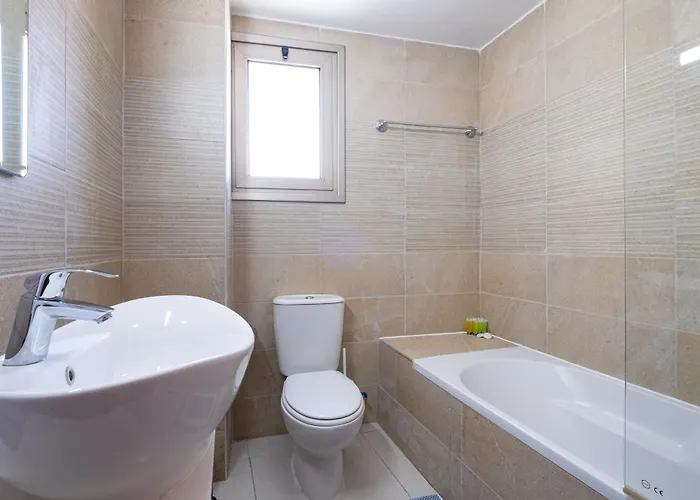 Downtown 2 Bedroom Penthouse Appartamento *