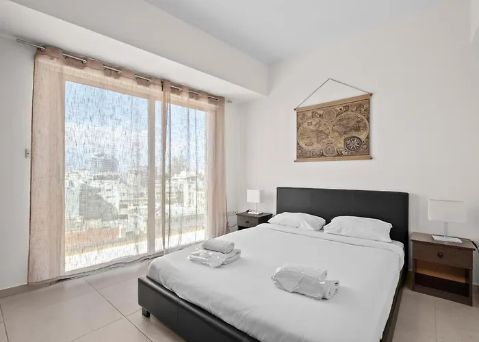 Appartamento Downtown 2 Bedroom Penthouse *