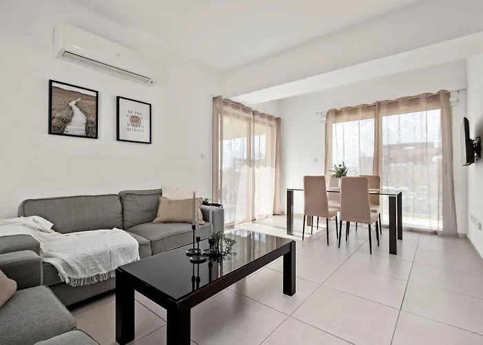 Downtown 2 Bedroom Penthouse Larnaca