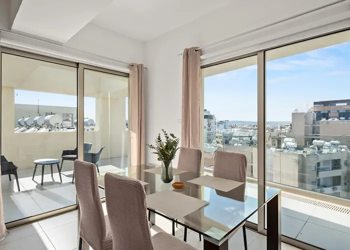 Downtown 2 Bedroom Penthouse Larnaka